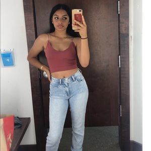 Meet your Posher, Huma